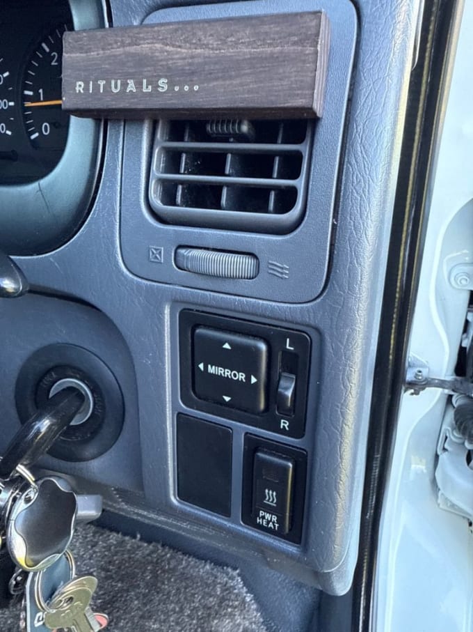 2008 Toyota Hi-ace