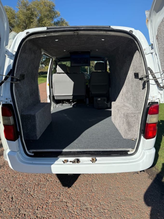 2008 Toyota Hi-ace