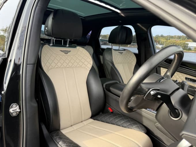 2024 Bentley Bentayga