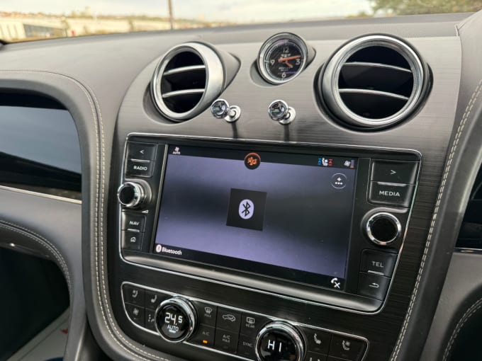 2024 Bentley Bentayga