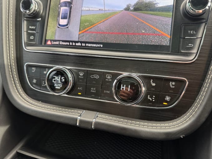 2024 Bentley Bentayga