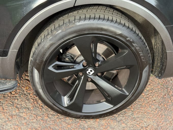 2024 Bentley Bentayga