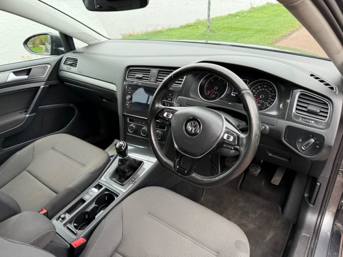 2025 Volkswagen Golf