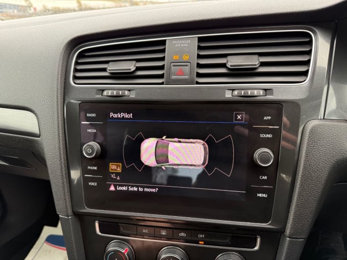 2025 Volkswagen Golf