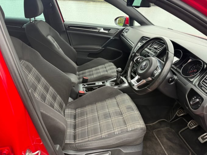 2016 Volkswagen Golf