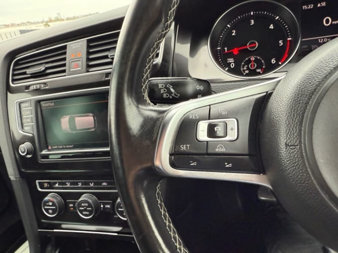 2016 Volkswagen Golf