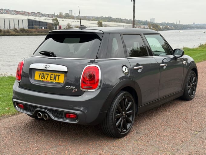 2017 Mini Hatch