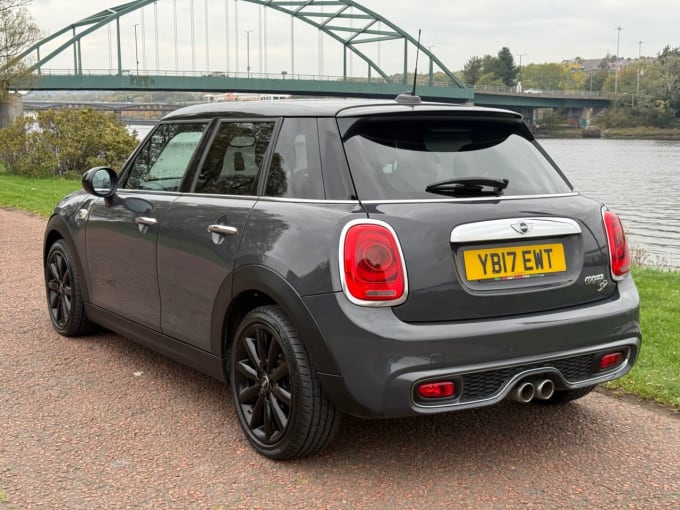 2017 Mini Hatch