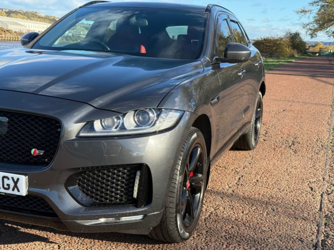 2016 Jaguar F-pace