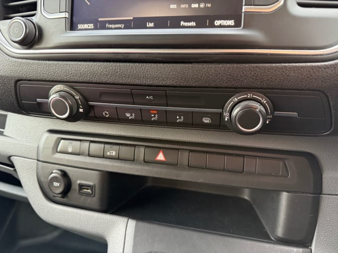 2021 Vauxhall Vivaro