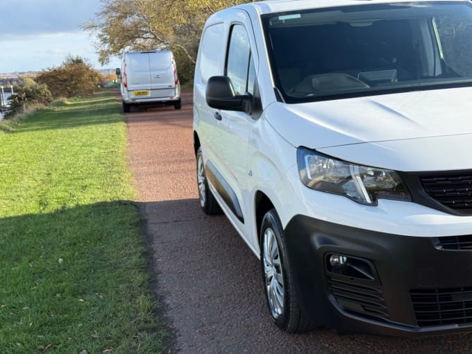 2020 Peugeot Partner