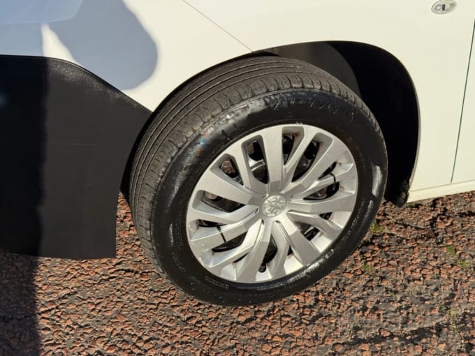 2020 Peugeot Partner