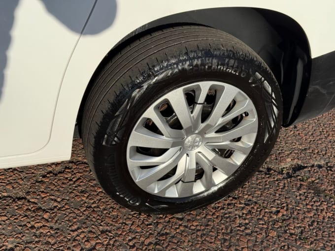 2020 Peugeot Partner