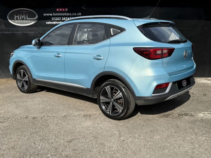 2025 Mg Mg Zs