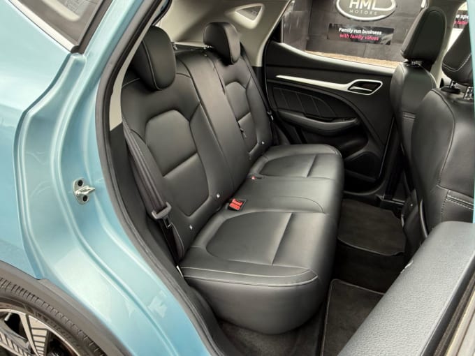 2025 Mg Mg Zs