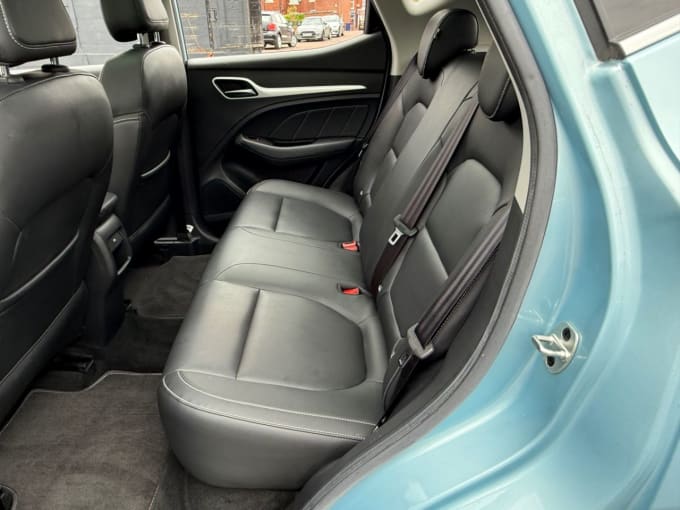 2025 Mg Mg Zs