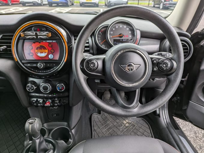 2024 Mini Hatch Cooper