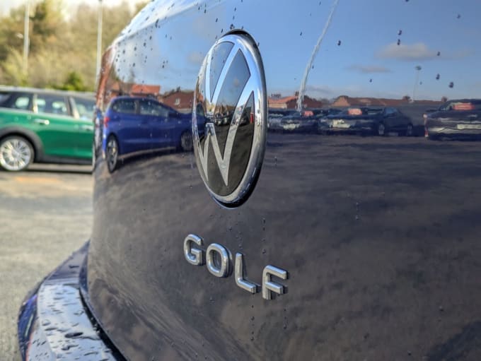 2025 Volkswagen Golf