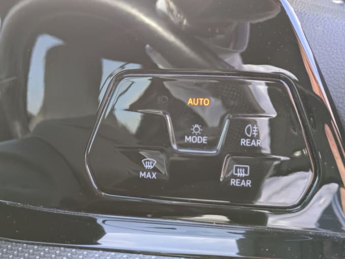 2025 Volkswagen Golf