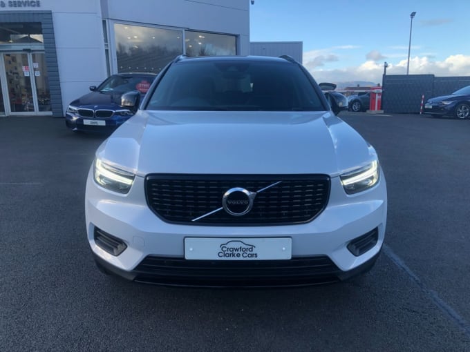 2025 Volvo Xc40