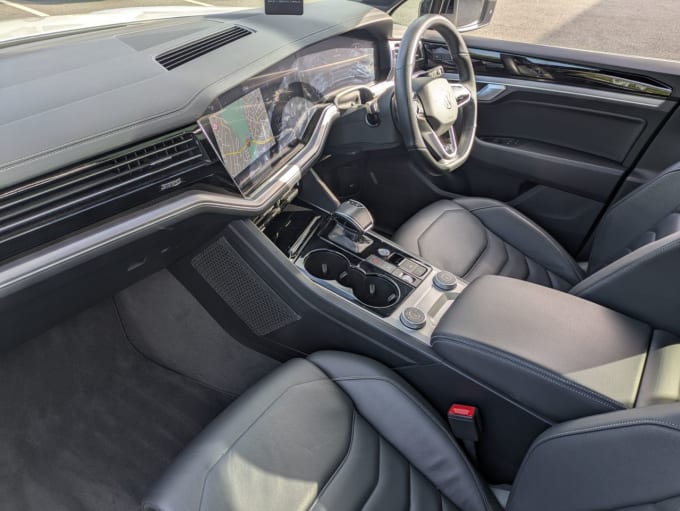 2025 Volkswagen Touareg