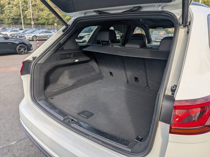 2025 Volkswagen Touareg