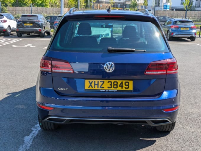 2025 Volkswagen Golf Sv