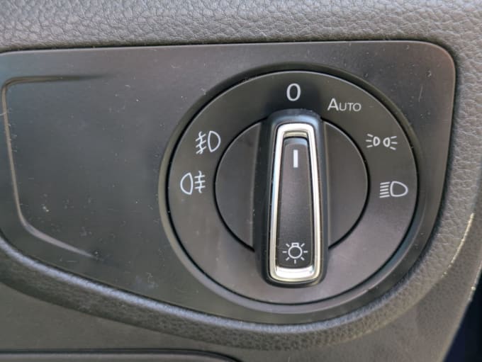 2025 Volkswagen Golf Sv