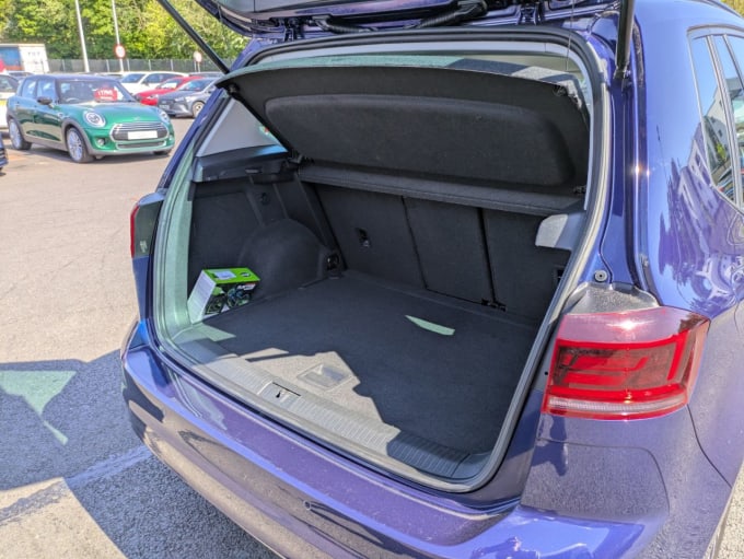 2025 Volkswagen Golf Sv