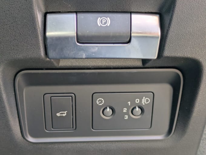 2025 Land Rover Range Rover Evoque