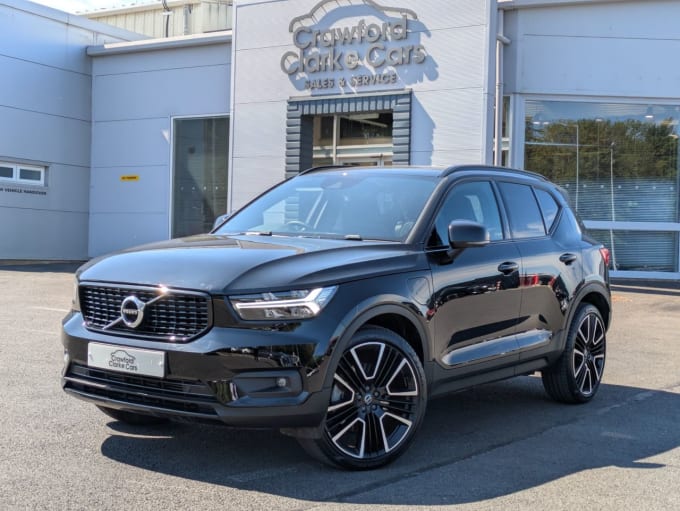 2025 Volvo Xc40
