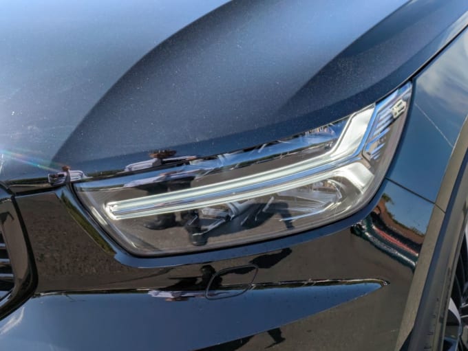 2025 Volvo Xc40