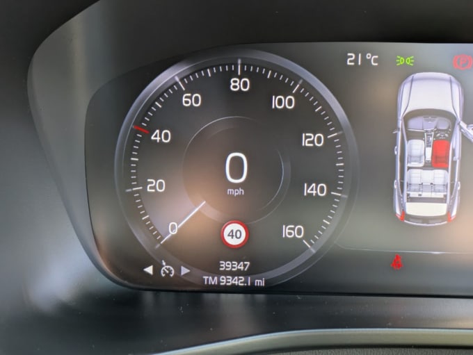 2025 Volvo Xc40