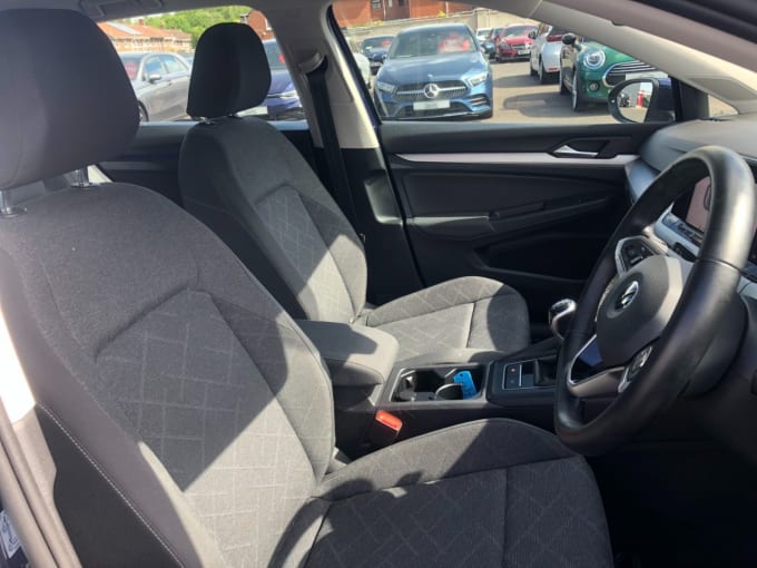 2025 Volkswagen Golf