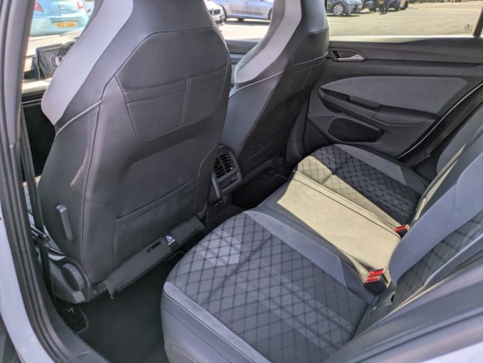 2025 Volkswagen Golf