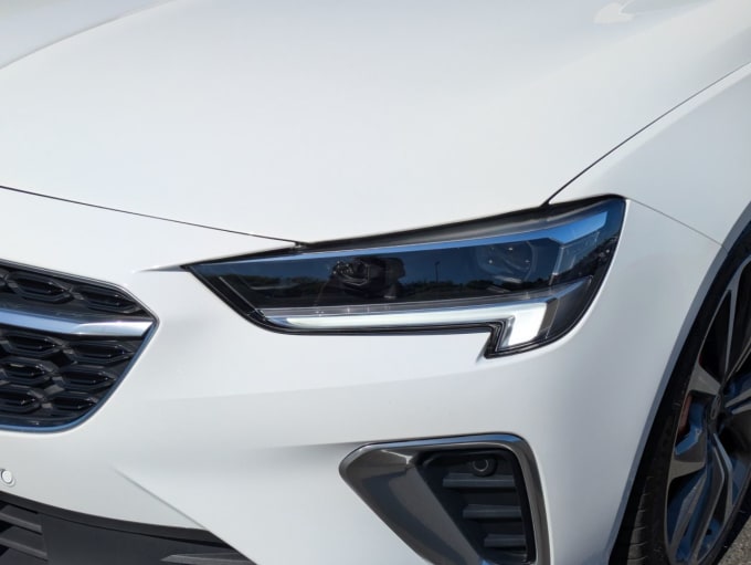 2025 Vauxhall Insignia