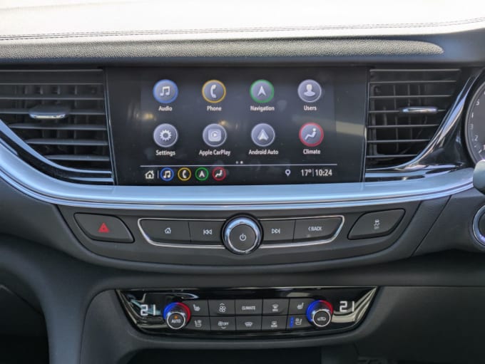 2025 Vauxhall Insignia