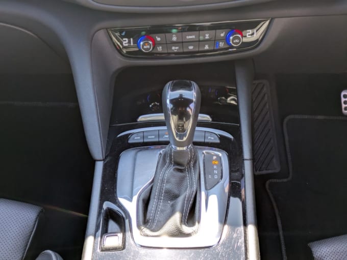 2025 Vauxhall Insignia