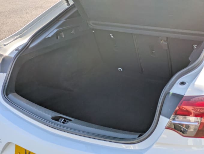 2025 Vauxhall Insignia