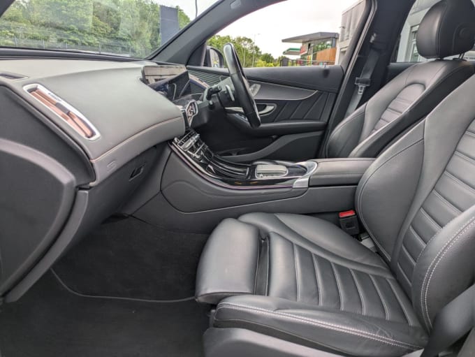 2022 Mercedes-benz Eqc
