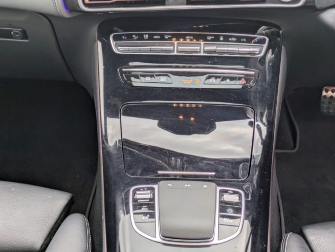 2022 Mercedes-benz Eqc
