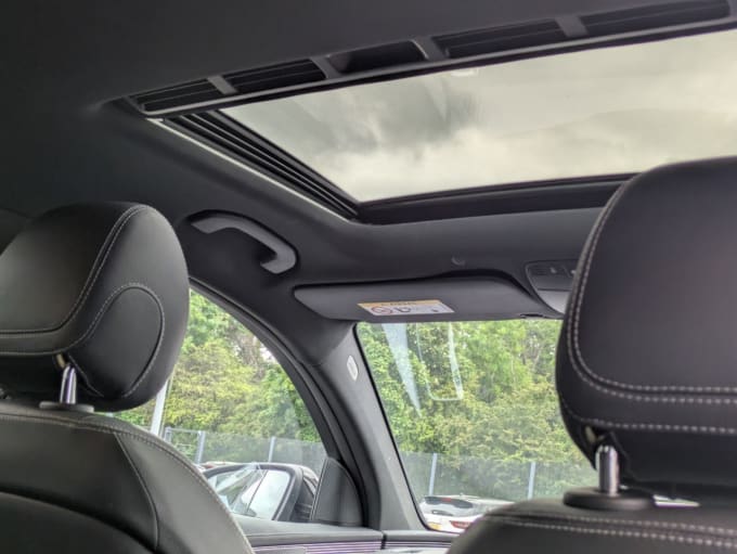 2022 Mercedes-benz Eqc