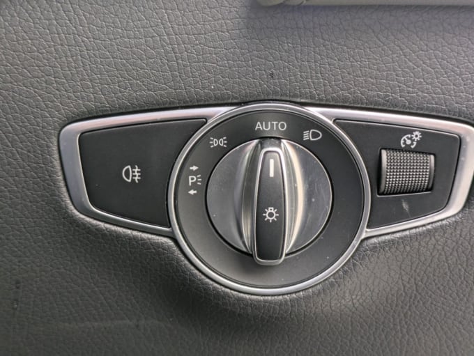 2022 Mercedes-benz Eqc