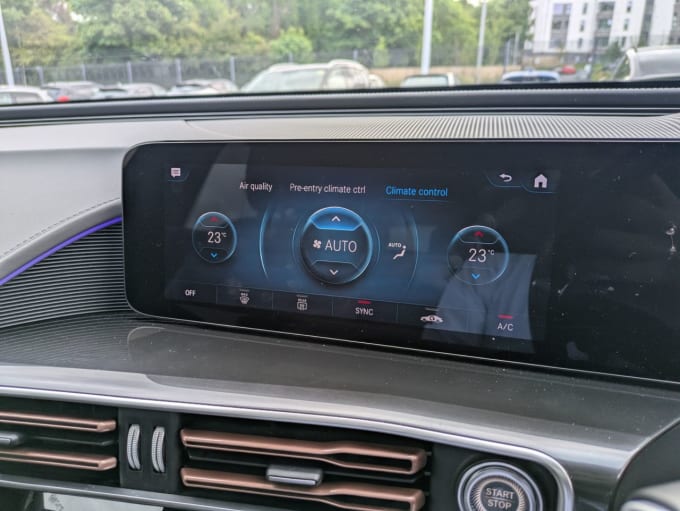 2022 Mercedes-benz Eqc