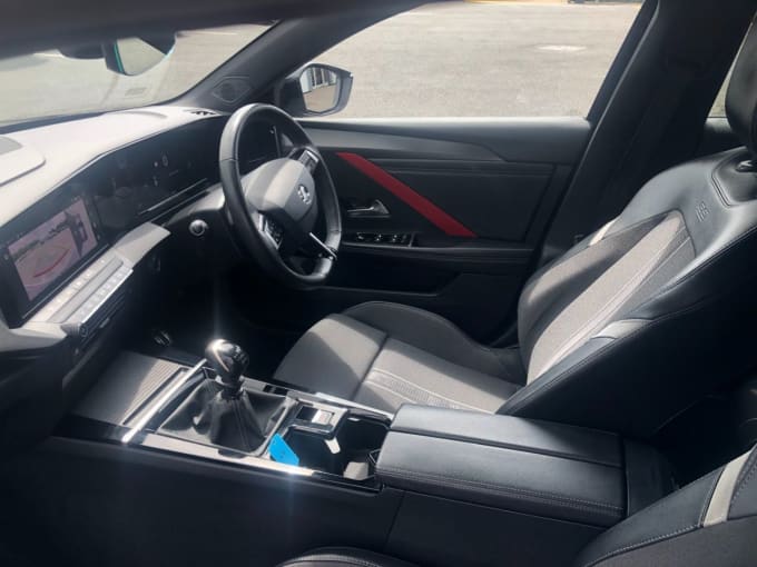 2025 Vauxhall Astra