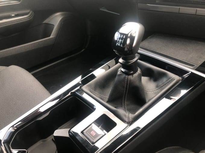 2025 Vauxhall Astra