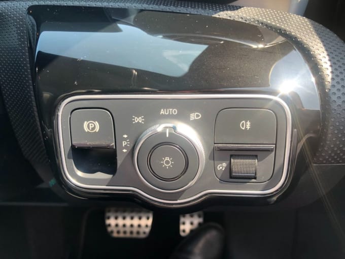 2025 Mercedes-benz Cla