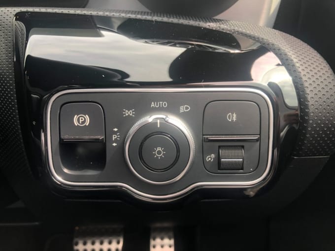 2025 Mercedes-benz Cla