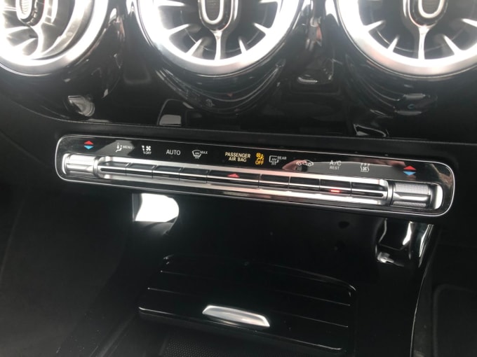 2025 Mercedes-benz Cla