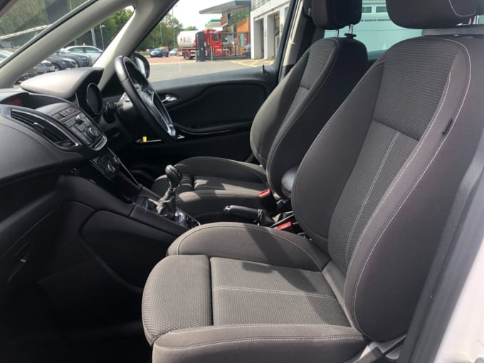 2025 Vauxhall Zafira Tourer